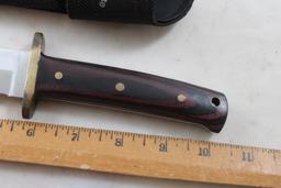 2 Winchester Fixed Blade Knives Model 70 Plus
