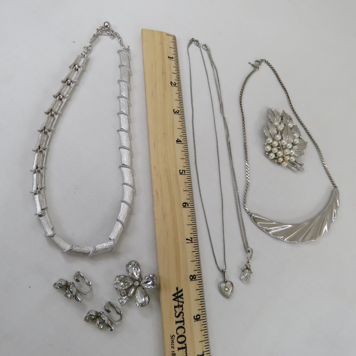 Vintage Trifari Silver Tone Jewelry
