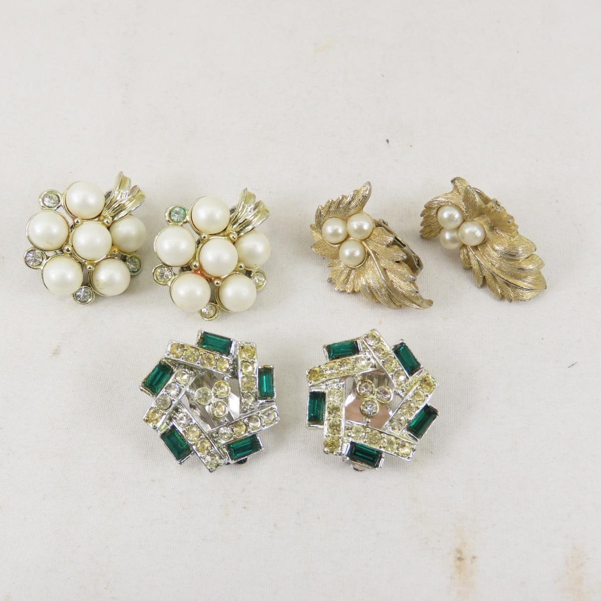Vintage Sarah Coventry Jewelry & Boxes