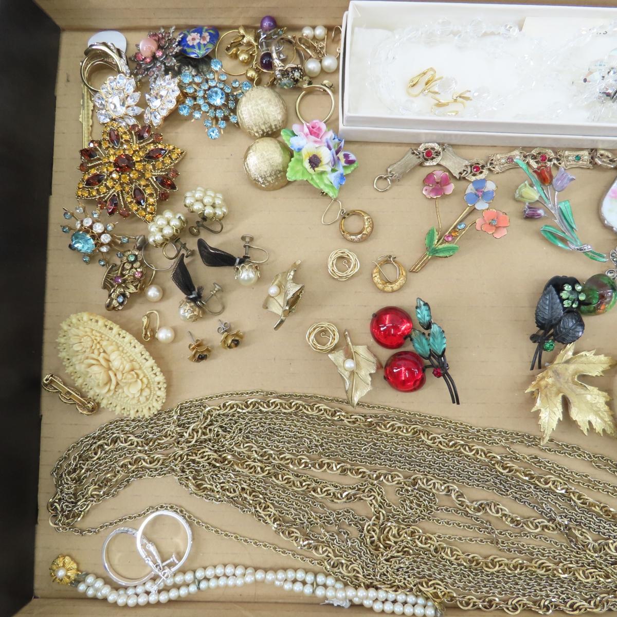 Trifari, Boucher & Other Vintage Jewelry