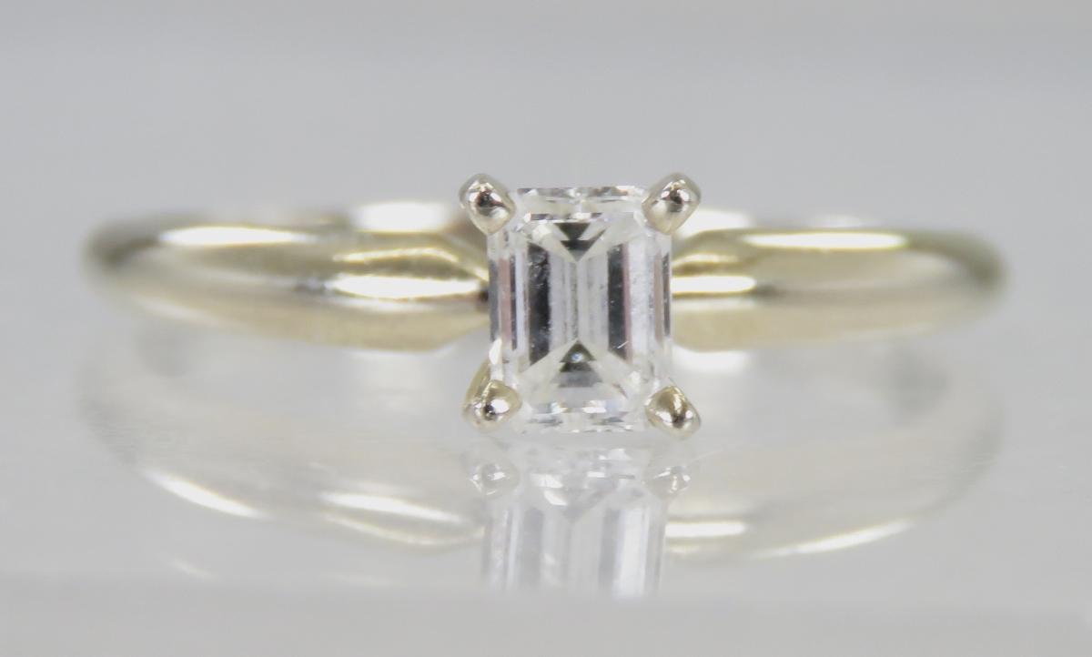 14kt White Gold Emerald Cut Diamond Ring