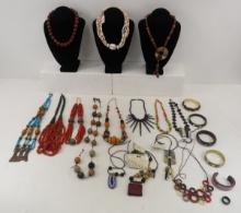 World of Bacara, African and Other Bead Jewelry