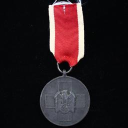 Nazi Germany Medaille fur Deutsch Volkspflege (Social Welfare of the German People) medal