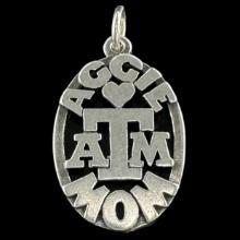 Retired estate James Avery sterling silver Texas A&M "AGGIE MOM" charm