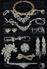 Lot of 11 pieces of vintage & estate rhinestone fashion jewelry