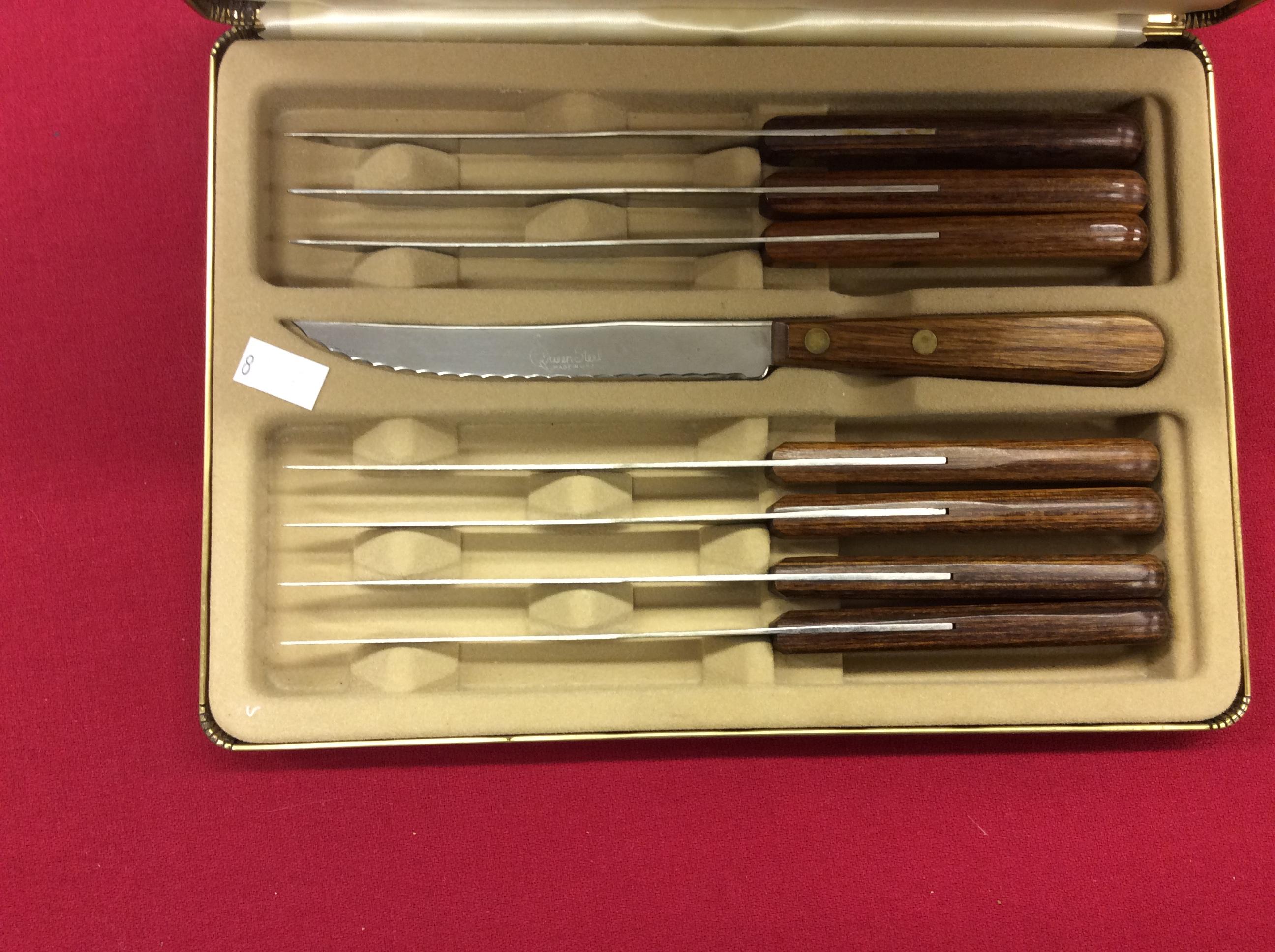 1958-1960 Queen, Set of 8 Steak Knives in the Original Box, Serrated Blades