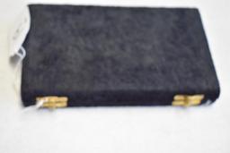GOLD SCALE IN VELOUR CASE WITH BATTERIES