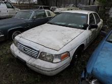 1998 Ford Crown Victoria / Former Police Cruiser