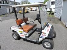 EZ-GO 2-Seat Golf Cart / 2-Stroke Engine