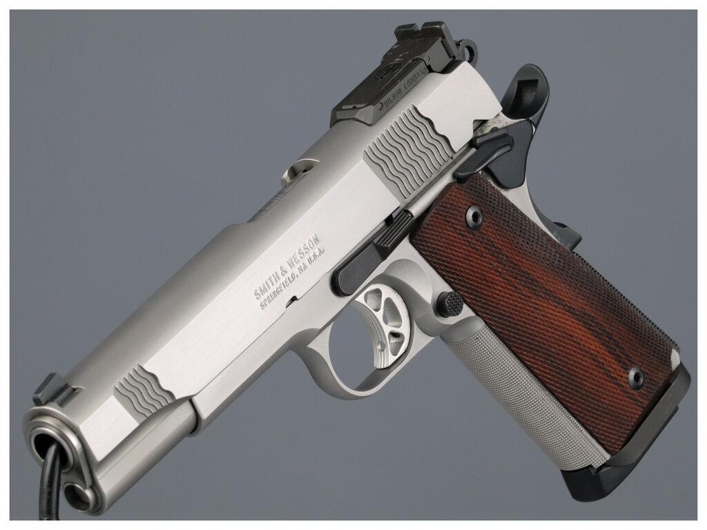 Smith & Wesson Performance Center PC1911 Semi-Automatic Pistol
