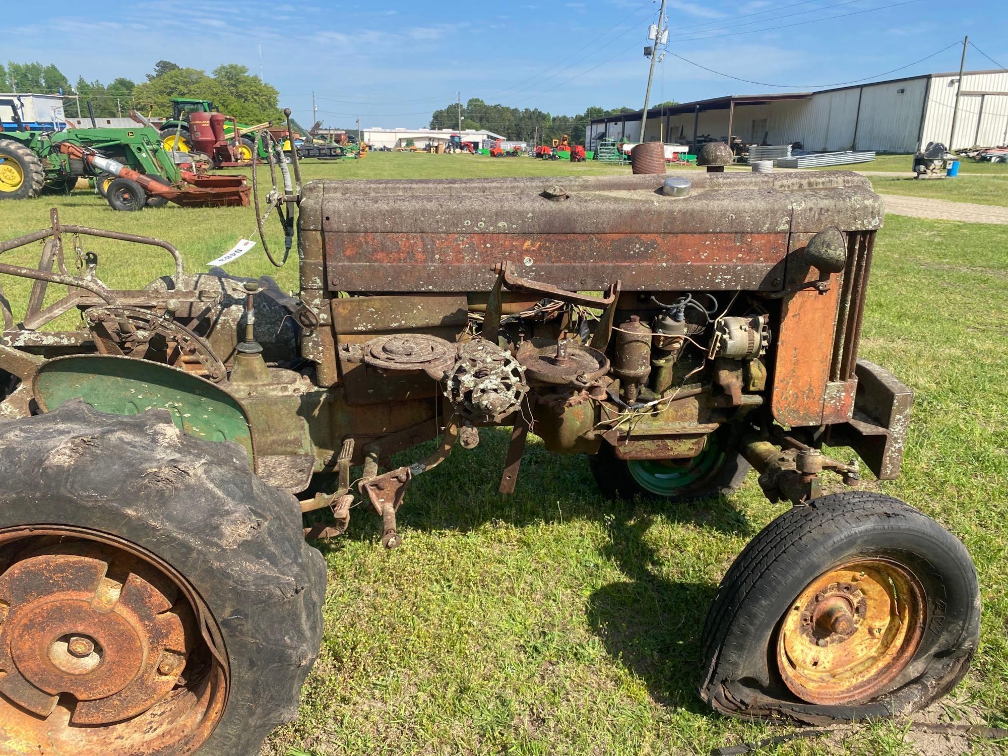 John Deere Tractor 40