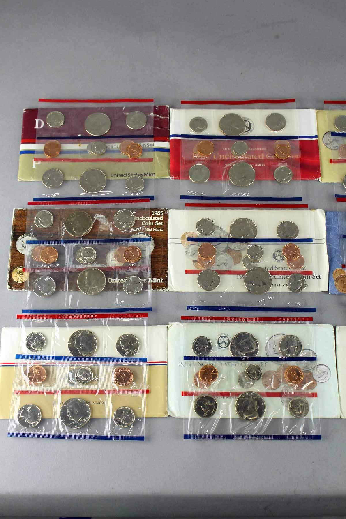 12 US Uncirculated Mint Sets; 1984-1995