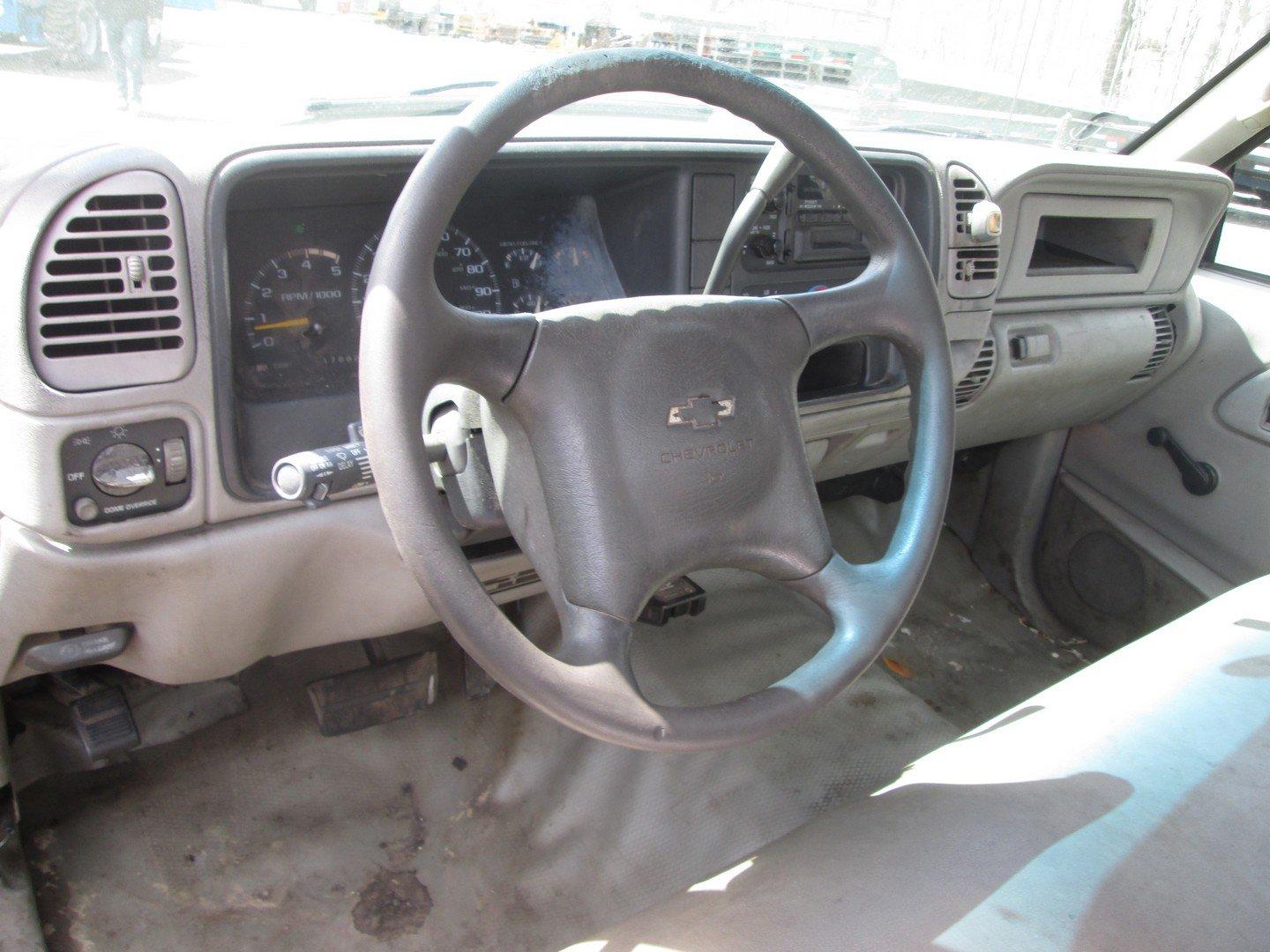 2000 Chevrolet 3500HD Utility Body Truck