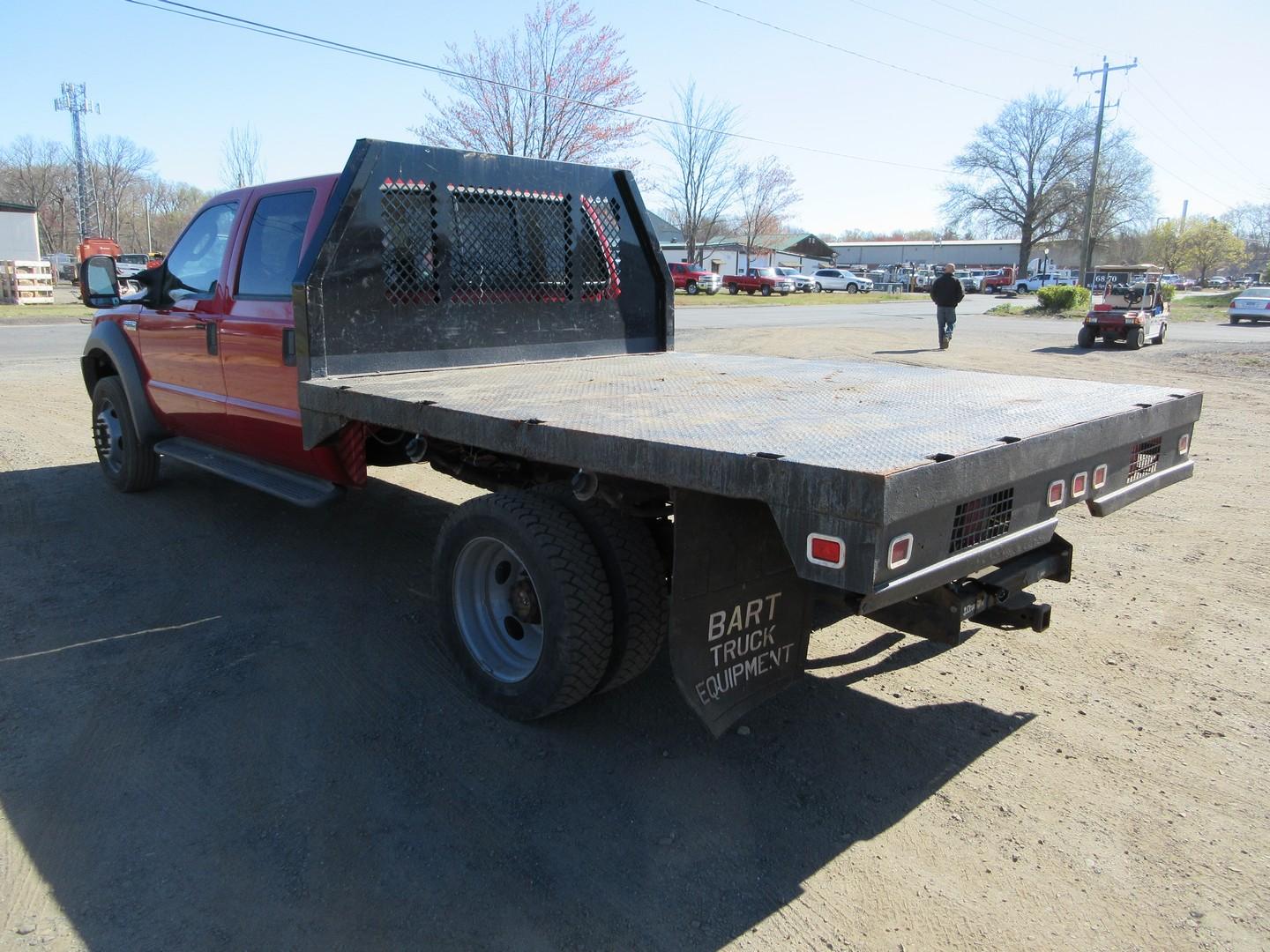 2005 Ford F-550 Lariat S/A Flatbed Truck