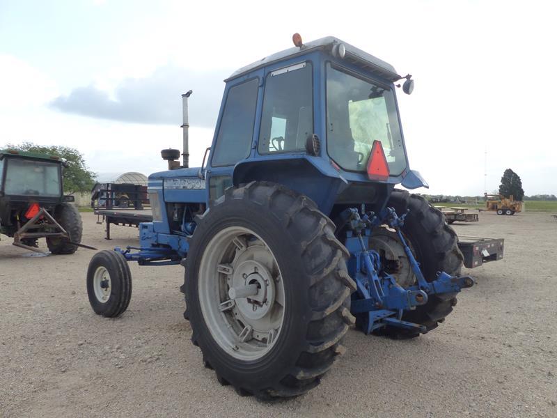 FORD 8700 TRACTOR