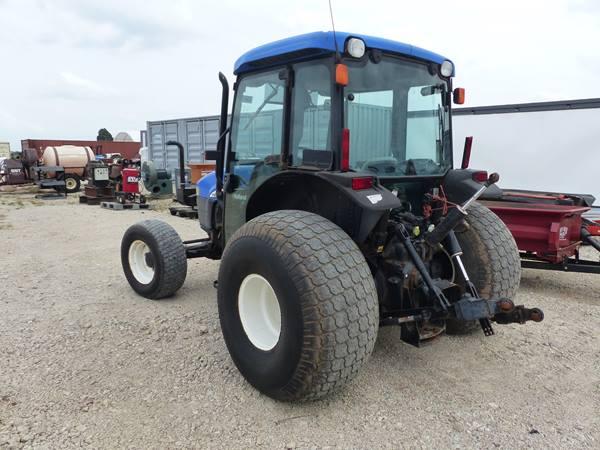 NEW HOLLAND TN55S  TRACTOR