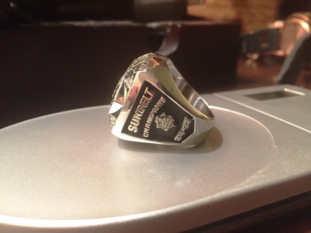 (AUTHENTIC) 2010 FIU FOOTBALL CHAMPIONSHIP RING