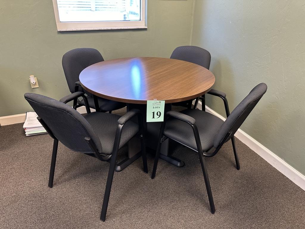 41" ROUND TABLE WITH (4) CHAIRS