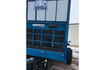 New Sac Model #5370 Manure Spreader