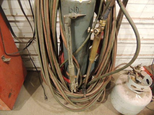 Acetylene Torch Set w/gauges, hoses, tank and cart