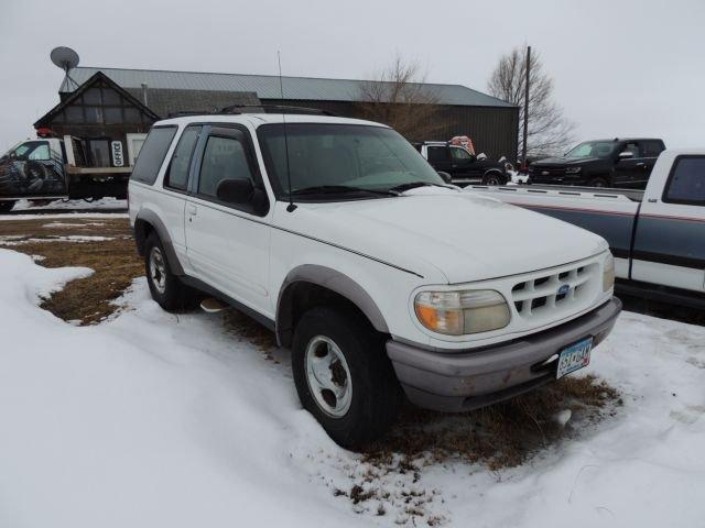 1997 Ford Explorer sport 153,028 miles showing, 4WD, auto, titled, starts,