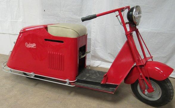 Excellent 1946 Cushman "52" Step-through Scooter/ Motorcycle