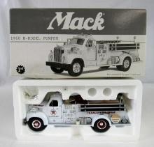 First Gear 1:34 Diecast Texaco 1960 B-Model Mack Fire Pumper Truck
