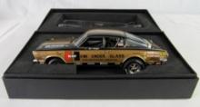 Rare Highway 61 #50704 "Hemi Under Glass" 1966 Barracuda 1/18 Diecast Car