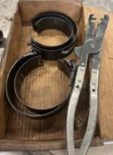 Oil Filter Wrench w/Multipie Sized Rings