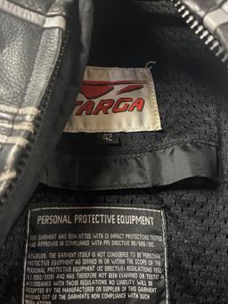 Targa size 42 motorcycle jacket. Zipper works