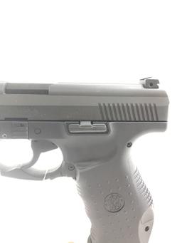 Smith & Wesson Model SW99OL 9mm Semi-Auto Pistol with Case