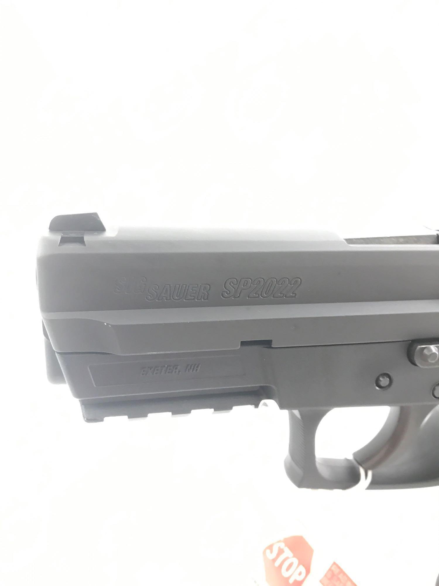 Sig Sauer Model SP2022 9mm Para Sig Semi-Auto Pistol with Case