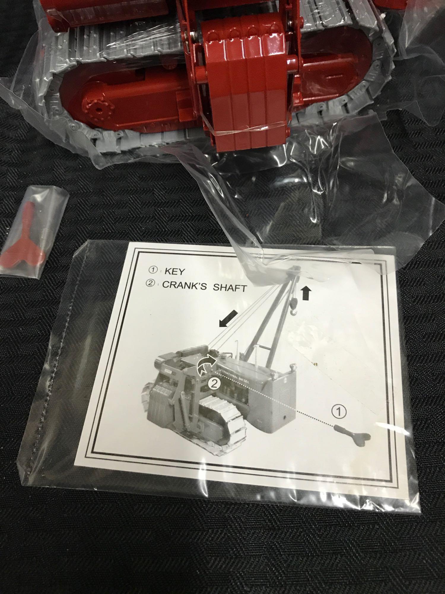 I-H TD-24 Diesel Crawler with Superior Pipe Layer Diecast Replica in Box