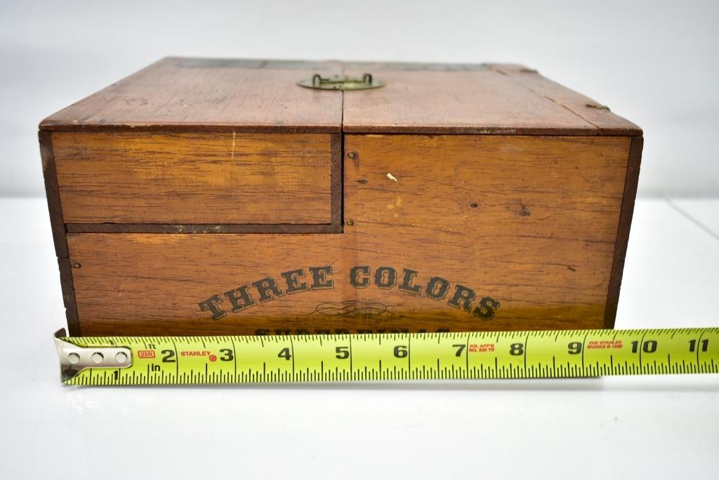 Circa 1890's "Three Colors Superfinas" Folding Display Cigar Box