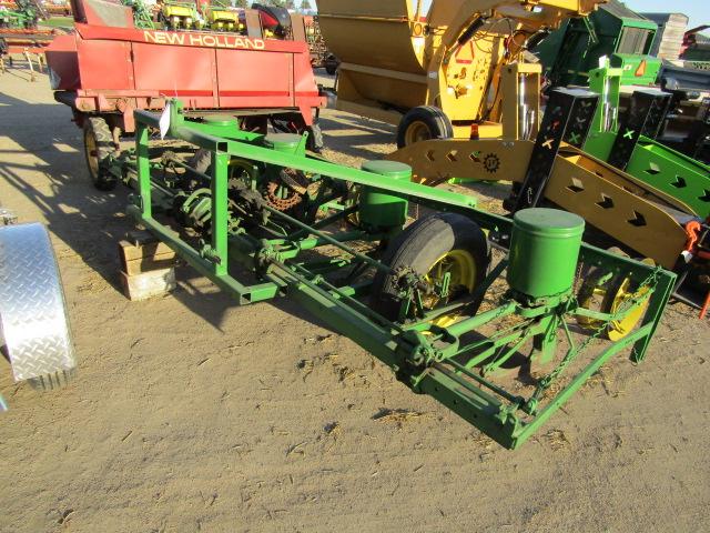 1533. 387-893. JD 4 ROW WIDE CORN PLANTER CONVERTED TO 3 POINT HITCH, TAX /