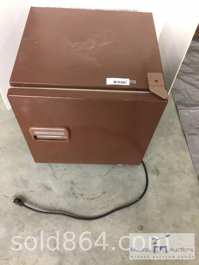 Compact Refrgirator