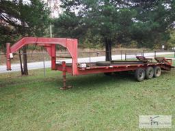 Goose neck trailer - 24-foot - 3 axle - with ramps