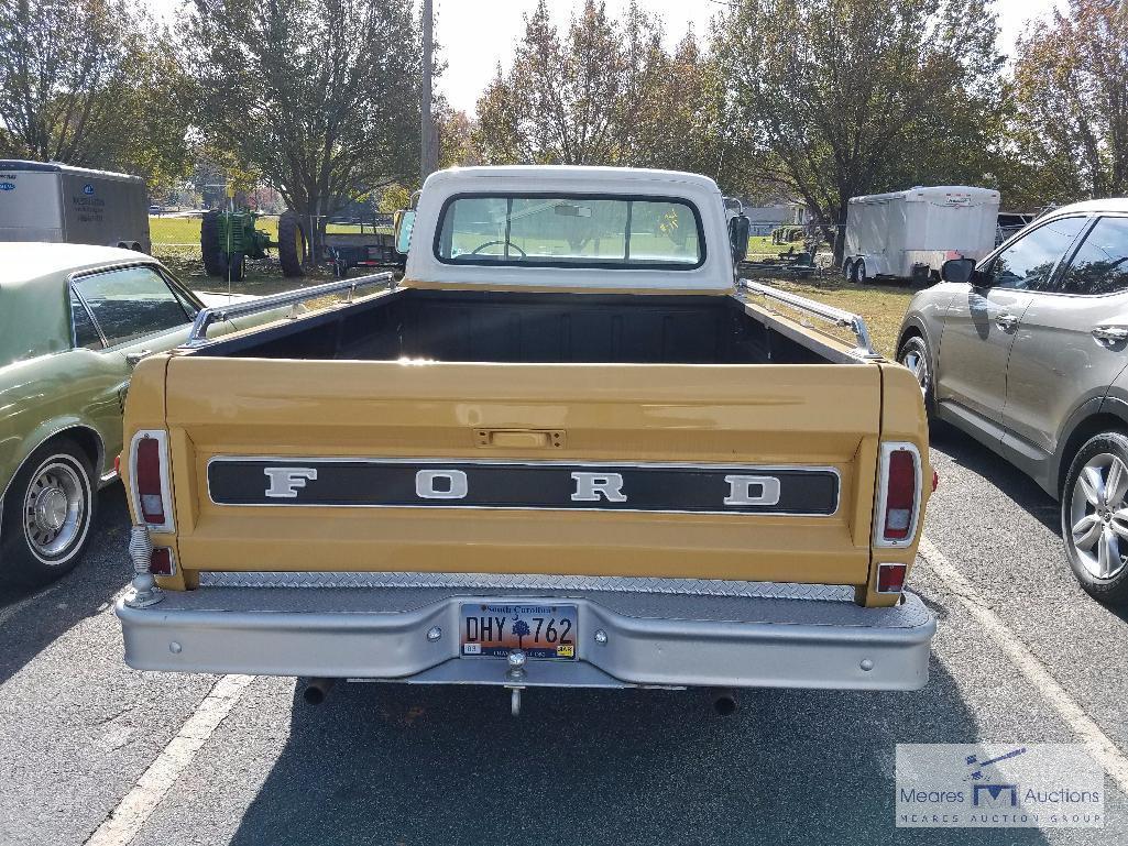 1972 Ford F-100 Explorer Long bed pickup truck