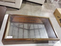 Mirrored wooden display case