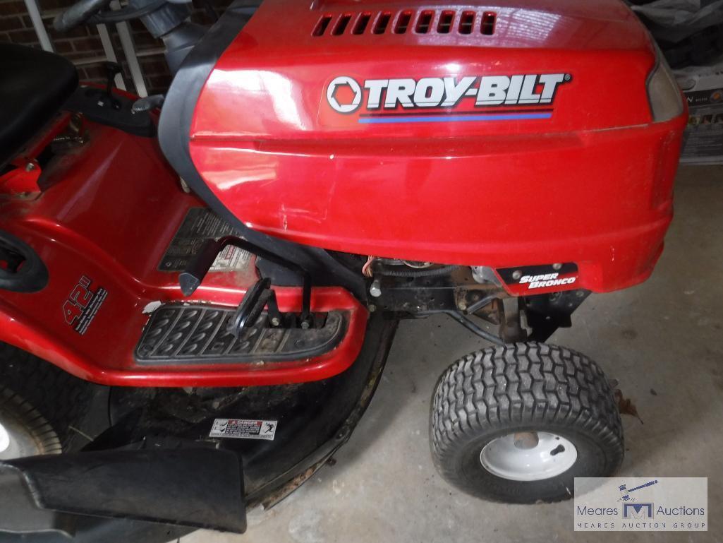 Troy-Bilt 42-inch cut riding mower with bagger