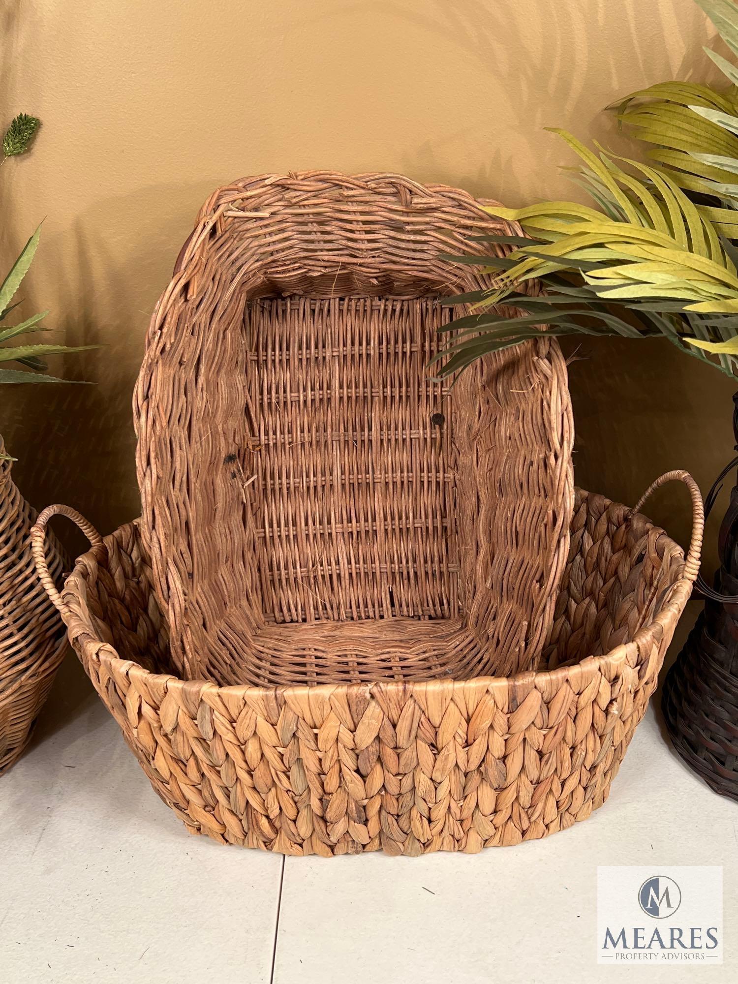 Mixed Lot of Greenery and Baskets