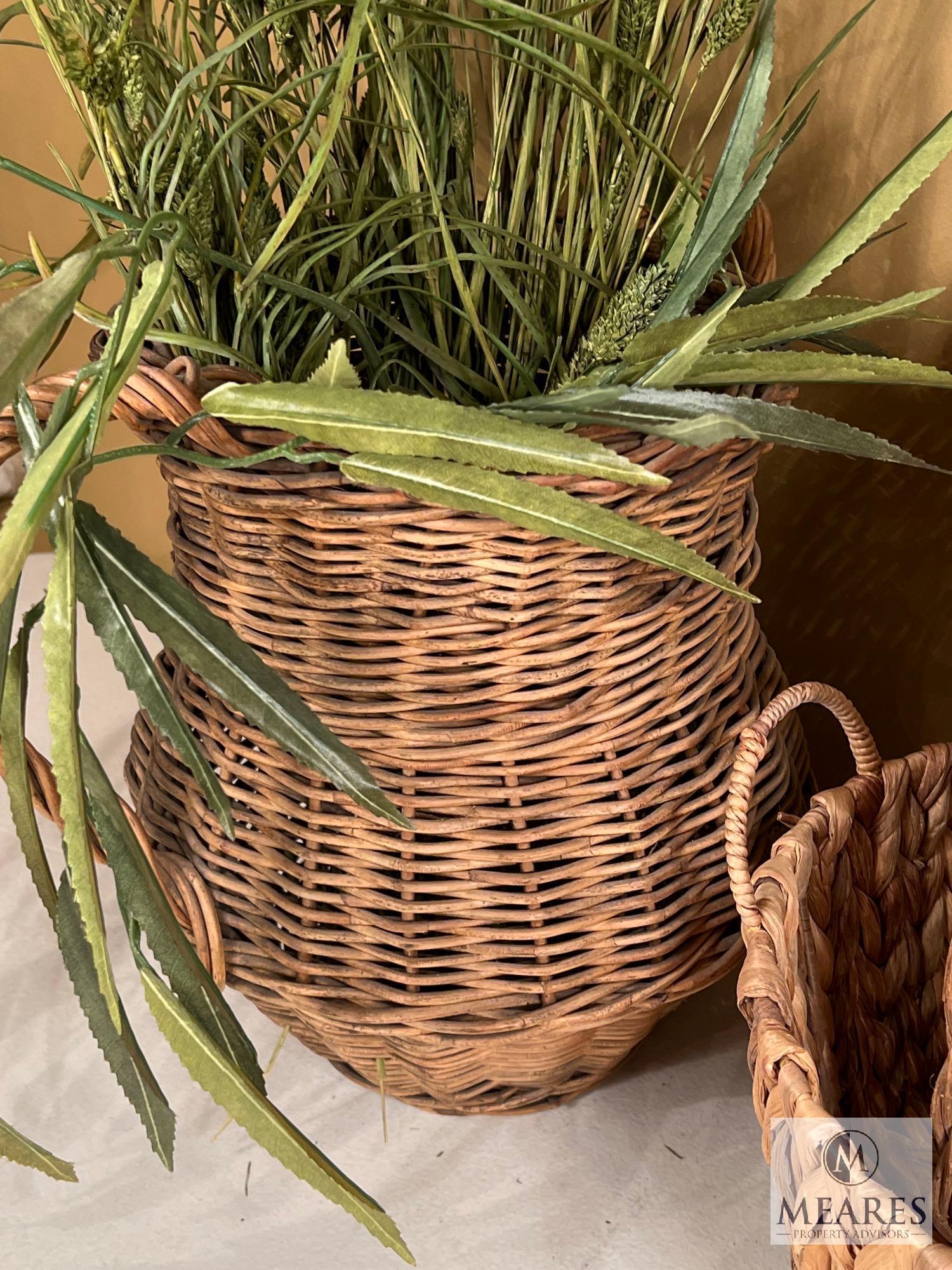Mixed Lot of Greenery and Baskets