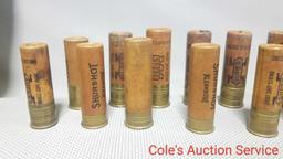 Big lot of antique unfired shotgun shells in good condition. See photos for details.