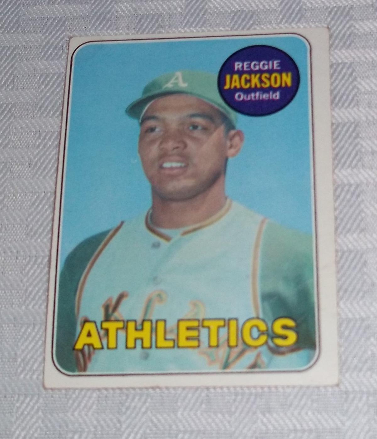 1969 Topps Baseball #260 Reggie Jackson Rookie Card A's HOF RC