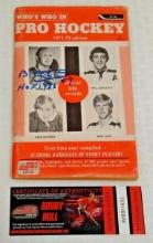 Vintage 1971 1972 Who's Who In Pro Hockey NHL Magazine Bobby Hull Signed Autographed COA HOF