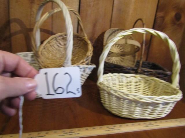 Lot Of 5 Flower / Easter Baskets (Local Pick Up Only)