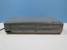 Magnavox DVD/VCR 19 Micron Head One Touch, Powers and Ejects- No Remote