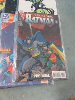 Detective Comics 681-699 + Specials