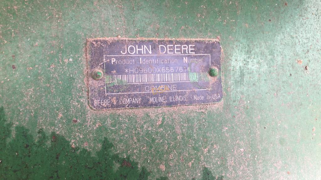 John Deere 9600 Combine,