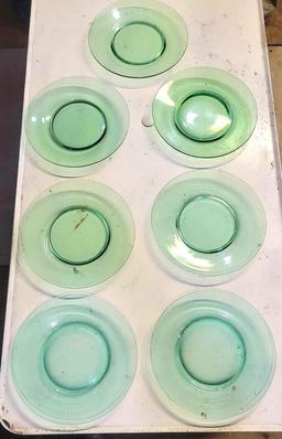 Vintage Green Depression Glass Plate Set $3 STS